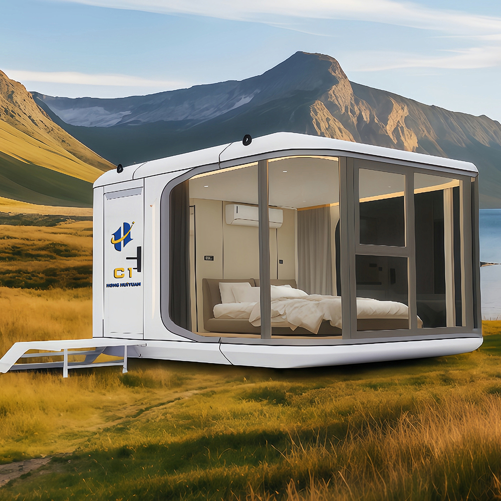 Cápsulas modulares para acampar en el paisaje C1
